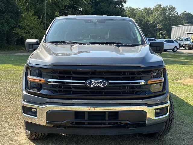 2024 Ford F-150 XLT photo 2