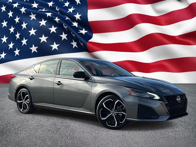 2024 Nissan Altima SR's photo