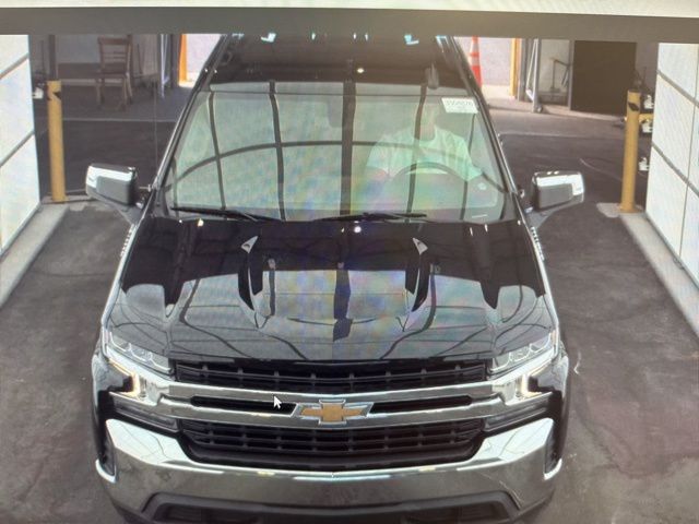 2019 Chevrolet Silverado 1500 LT photo 2