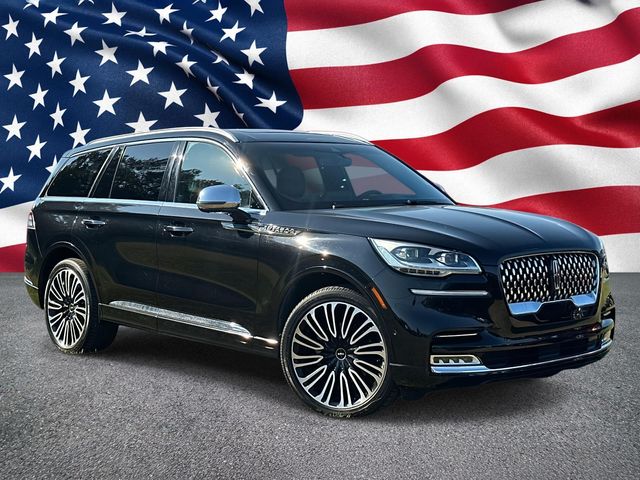 2022 Lincoln Aviator Black Label's photo