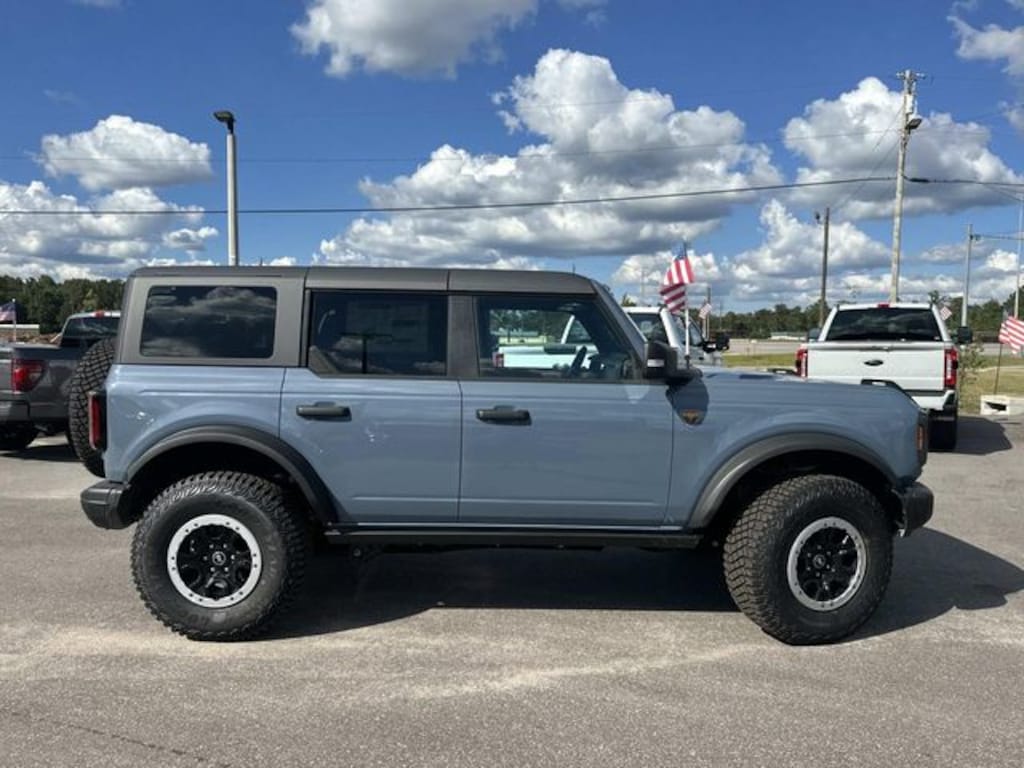 New 2025 Ford Bronco Badlands SUV