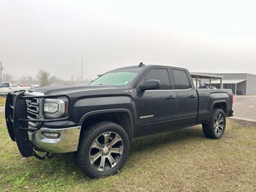 Used 2017 GMC Sierra 1500 SLE Truck