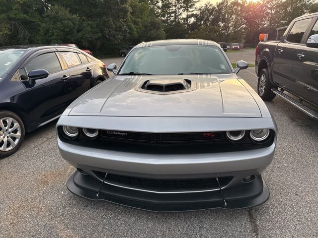 2016 Dodge Challenger R/T Scat Pack photo 2