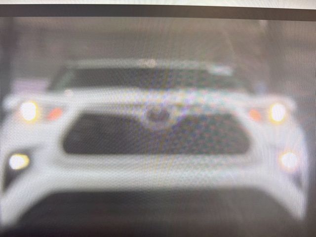 2023 Toyota Highlander LE photo 3