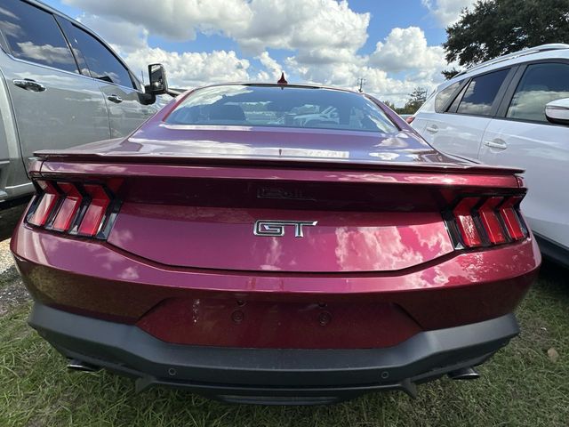 2025 Ford Mustang GT photo 3