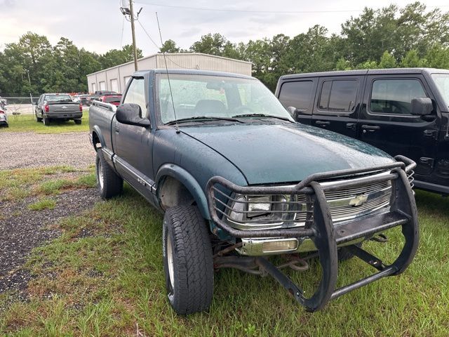 Used 1997 Chevrolet S-10 LS with VIN 1GCCT14X1VK195541 for sale in Bay Minette, AL