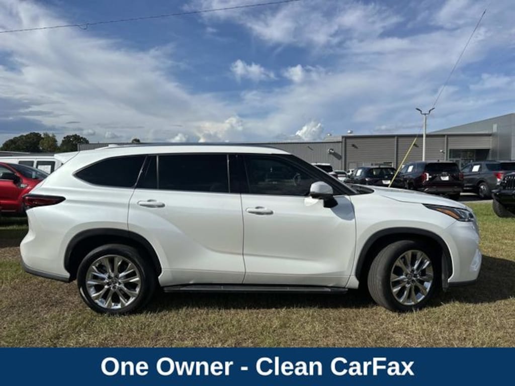 Used 2023 Toyota Highlander Limited SUV