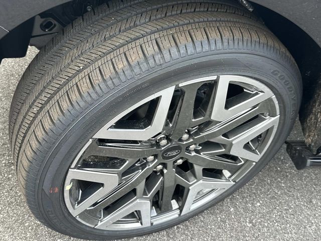 2026 Ford Expedition Platinum - Photo 22
