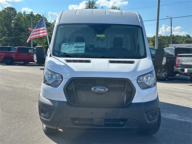2025 Ford Transit photo 2