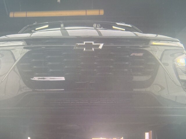 2024 Chevrolet Trax photo 2