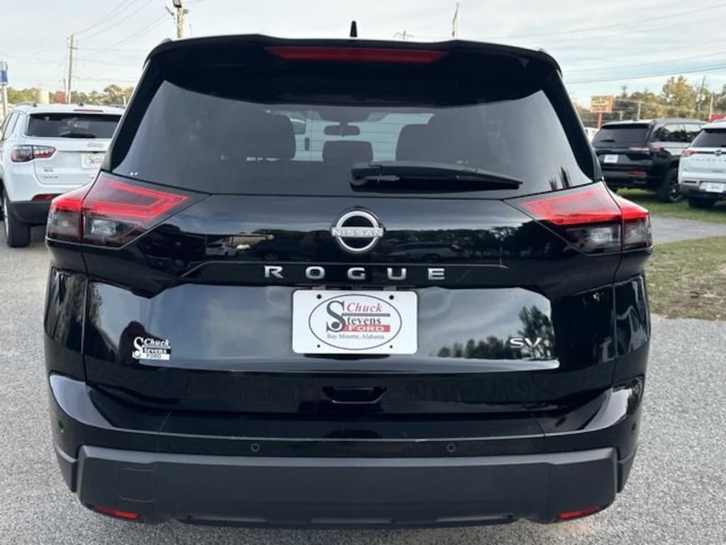 Used 2024 Nissan Rogue SV SUV