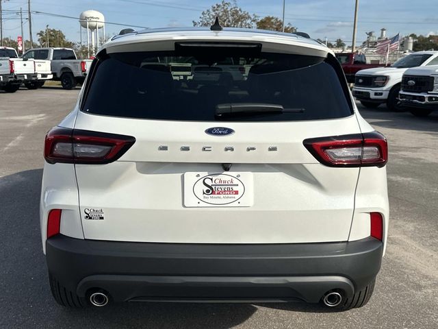 2026 Ford Escape ST-Line photo 3