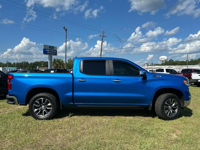2023 Chevrolet Silverado 1500 LT photo 4