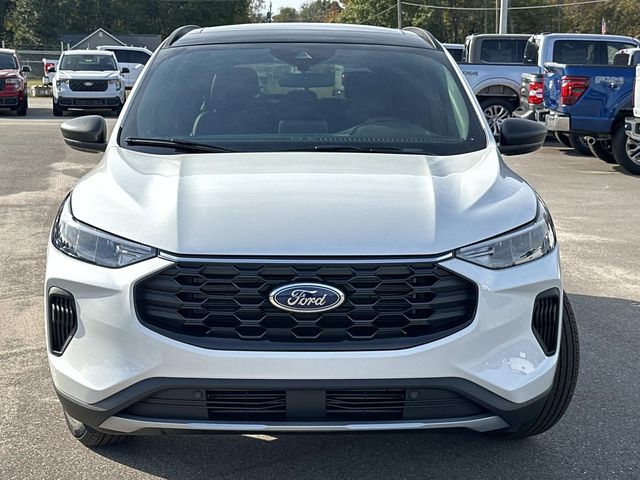 2026 Ford Escape ST-Line photo 2