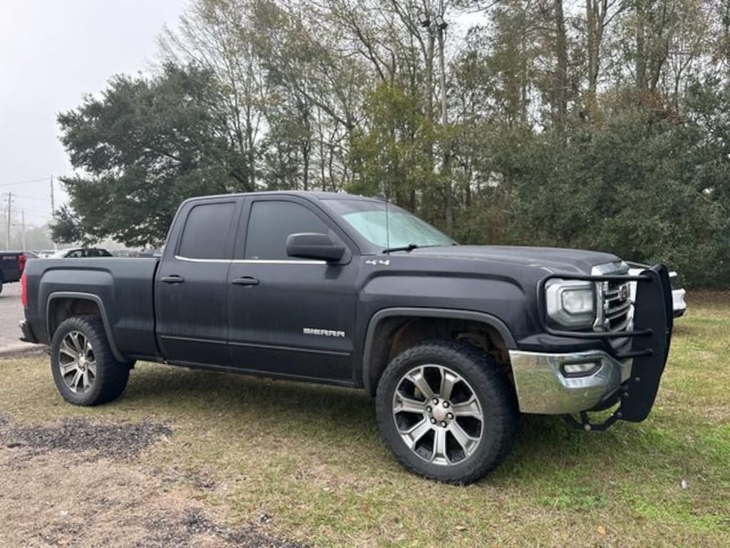 Used 2017 GMC Sierra 1500 SLE Truck