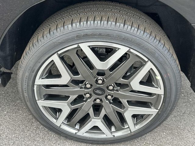 2026 Ford Expedition Platinum - Photo 21