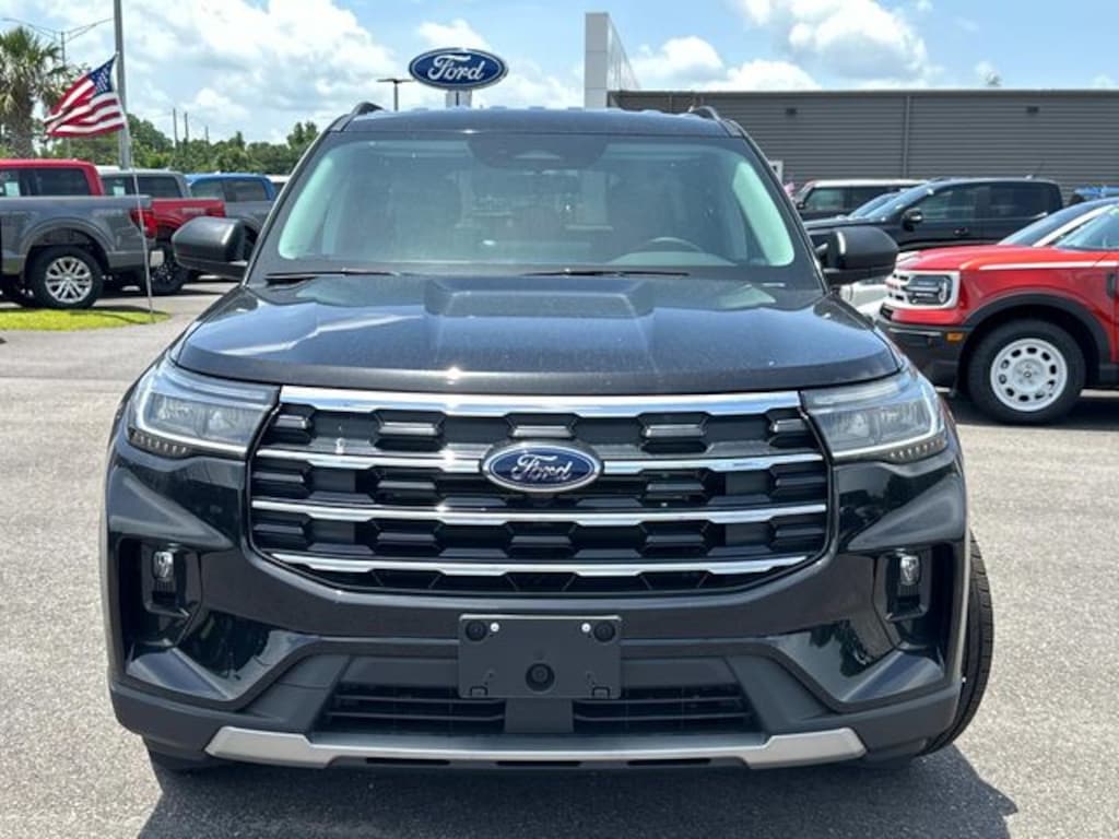 New 2025 Ford Explorer Active SUV