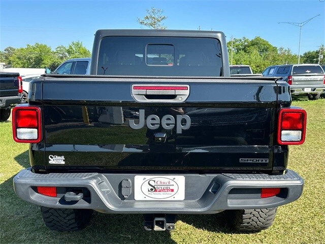 2021 Jeep Gladiator Sport photo 3