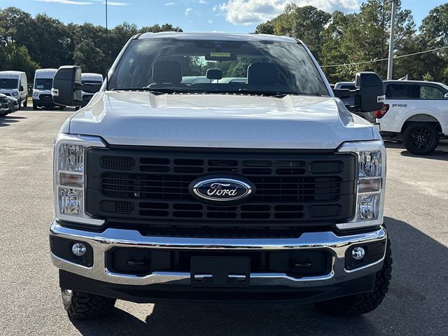 2026 Ford F-250 photo 2