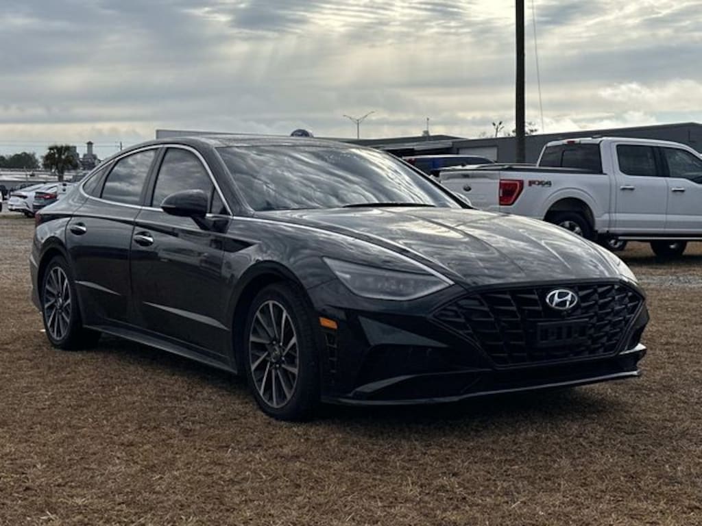 Used 2022 Hyundai Sonata Limited Sedan