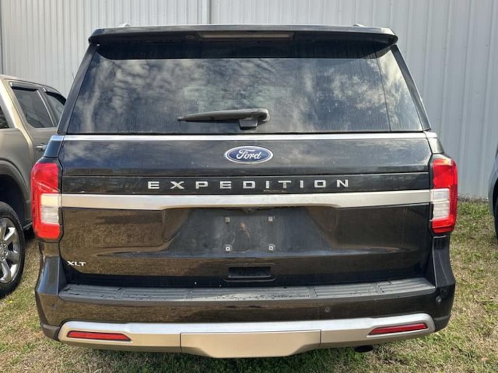 Used 2024 Ford Expedition XLT SUV