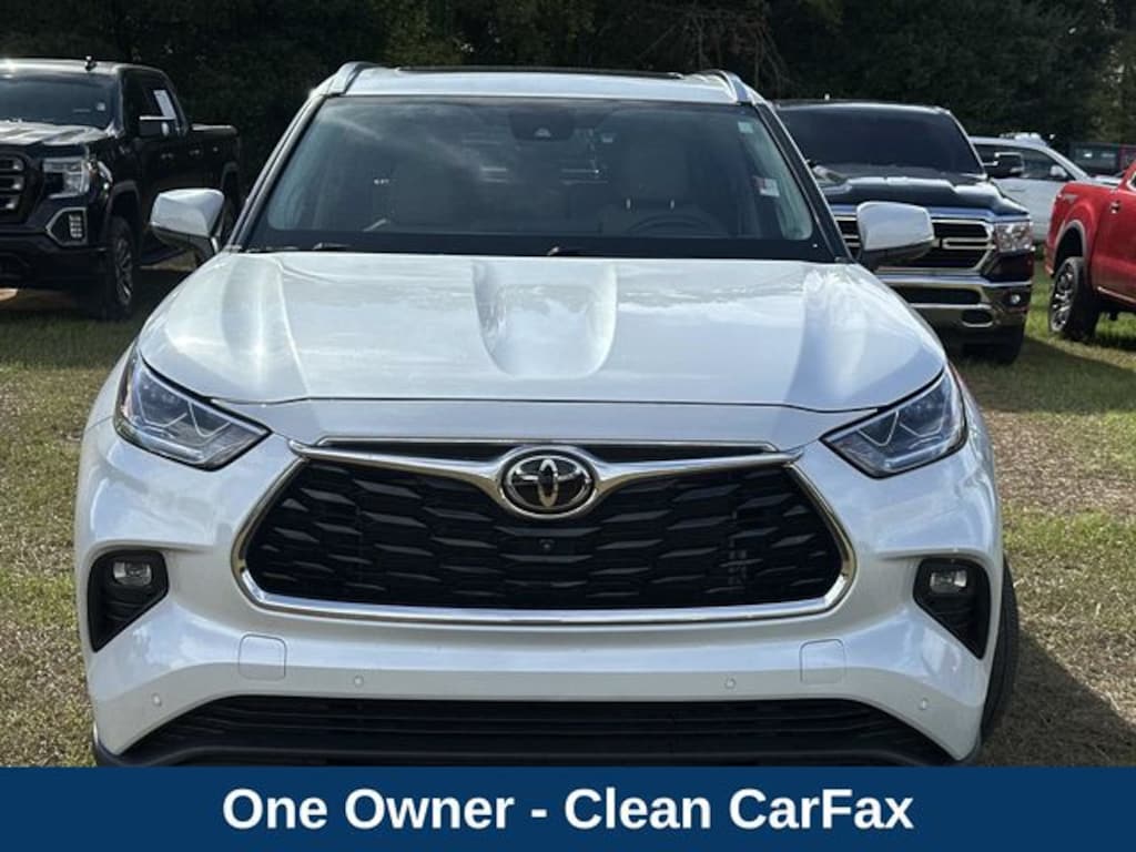 Used 2023 Toyota Highlander Limited SUV