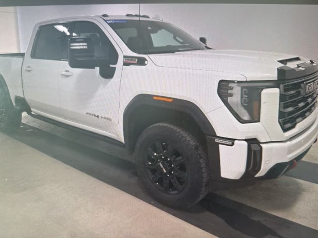 Used 2024 GMC Sierra 2500HD AT4 Truck