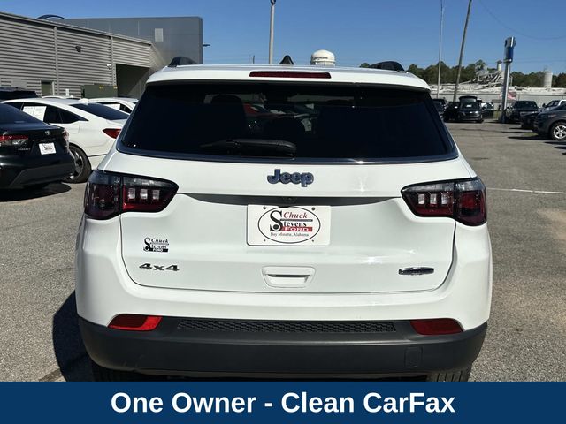 2024 Jeep Compass Latitude photo 2