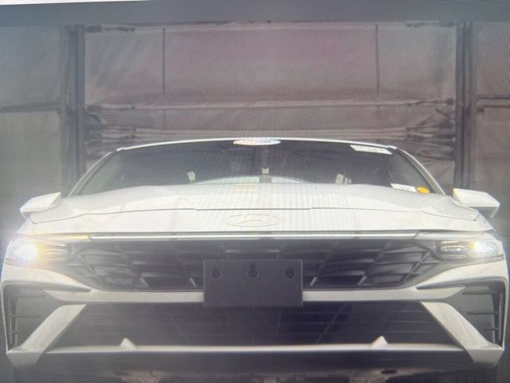 Used 2025 Hyundai Elantra SEL Convenience Sedan