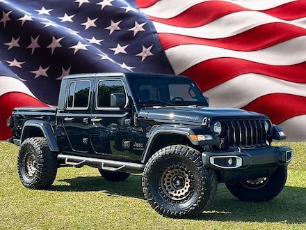 2021 Jeep Gladiator Sport Truck