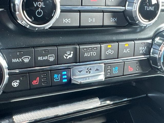 2025 Ford F-150 Platinum - Photo 34