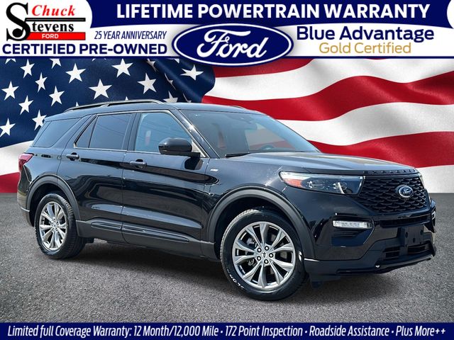 2023 Ford Explorer ST-LINE's photo