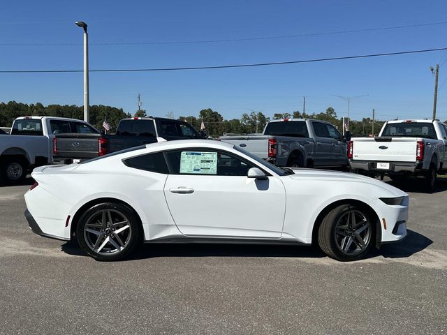2025 Ford Mustang EcoBoost Premium photo 4
