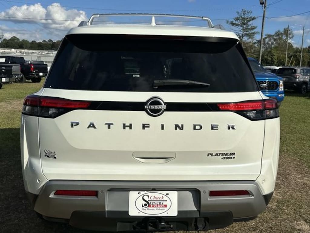 Used 2023 Nissan Pathfinder Platinum SUV