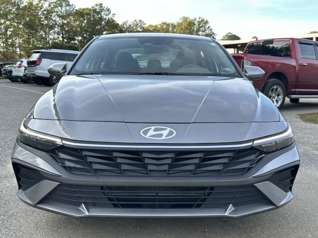 Used 2024 Hyundai Elantra SEL Sedan