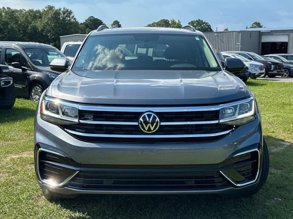 Used 2021 Volkswagen Atlas 3.6L V6 SE w/Technology R-Line SUV