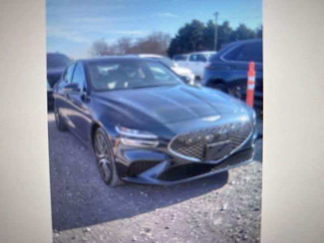 2025 GENESIS G70 Standard's photo