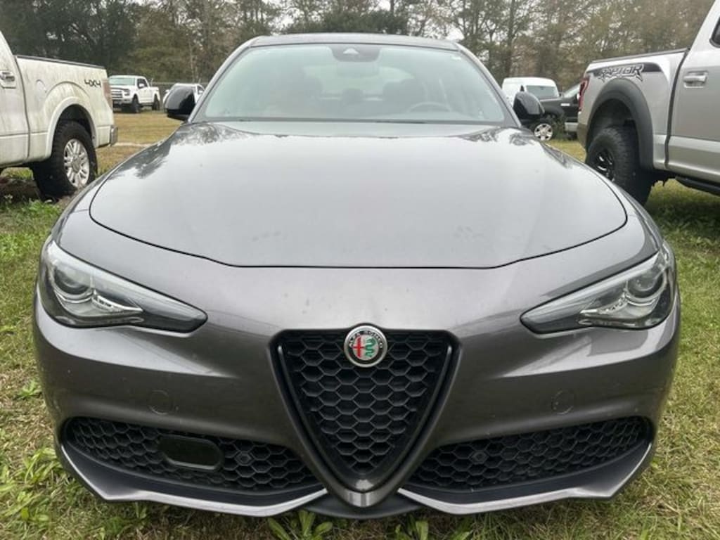 Used 2023 Alfa Romeo Giulia Veloce Sedan