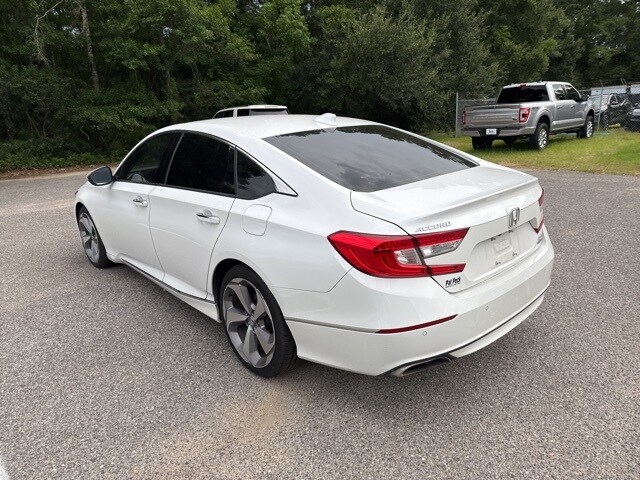2020 Honda Accord Touring 2.0T photo 3