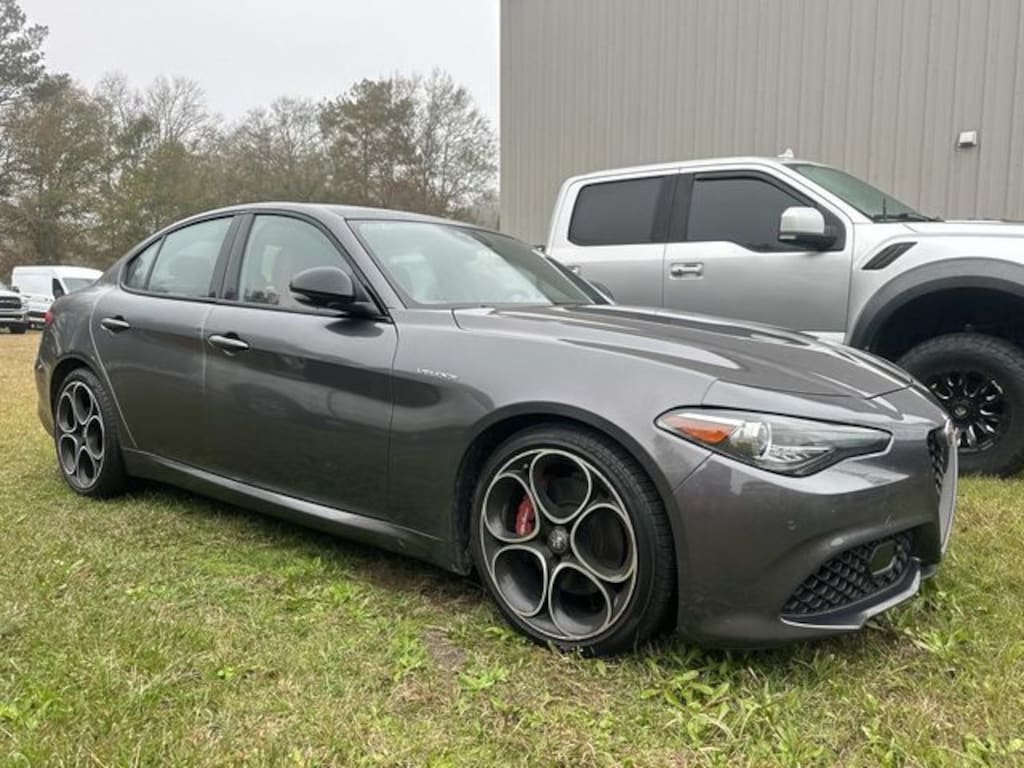 Used 2023 Alfa Romeo Giulia Veloce Sedan