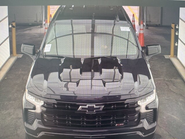 2024 Chevrolet Silverado 1500 LT Trail Boss photo 2