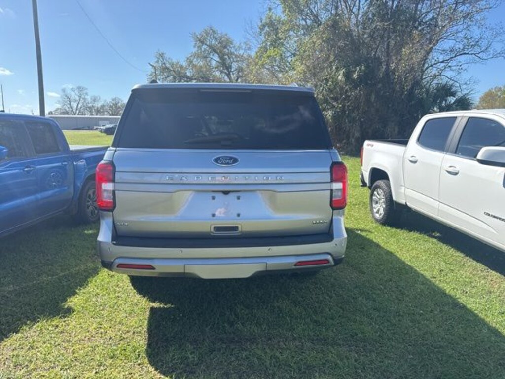 Used 2024 Ford Expedition Max XLT SUV