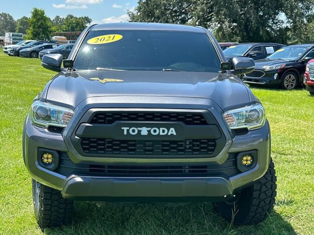 Used 2021 Toyota Tacoma SR5 Truck