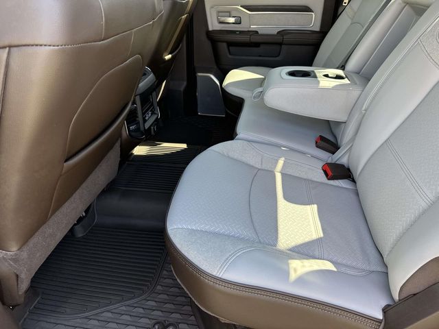 2026 RAM 3500 Laramie - Photo 16