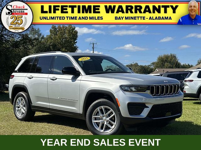 2025 Jeep Grand Cherokee Laredo's photo