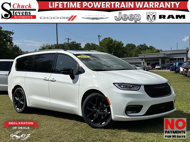 2026 Chrysler Pacifica Limited's photo
