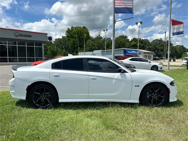 2023 Dodge Charger R/T photo 4