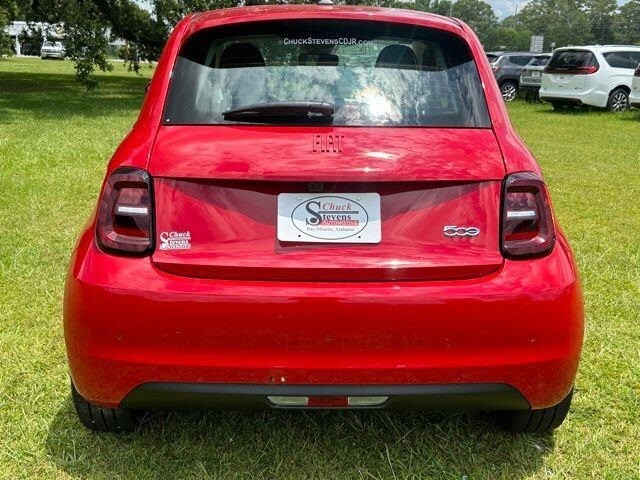2024 Fiat 500e photo 3