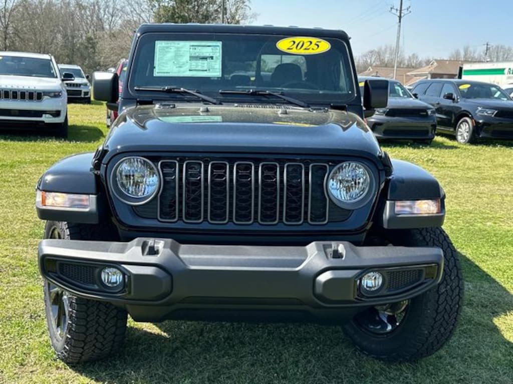 New 2025 Jeep Gladiator Nighthawk Pickup