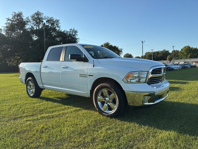2016 Ram 1500 Big Horn photo 3